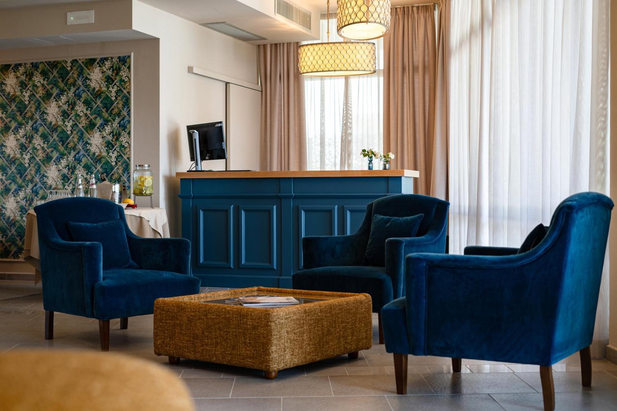 Cappuccina Country Hotel 4*